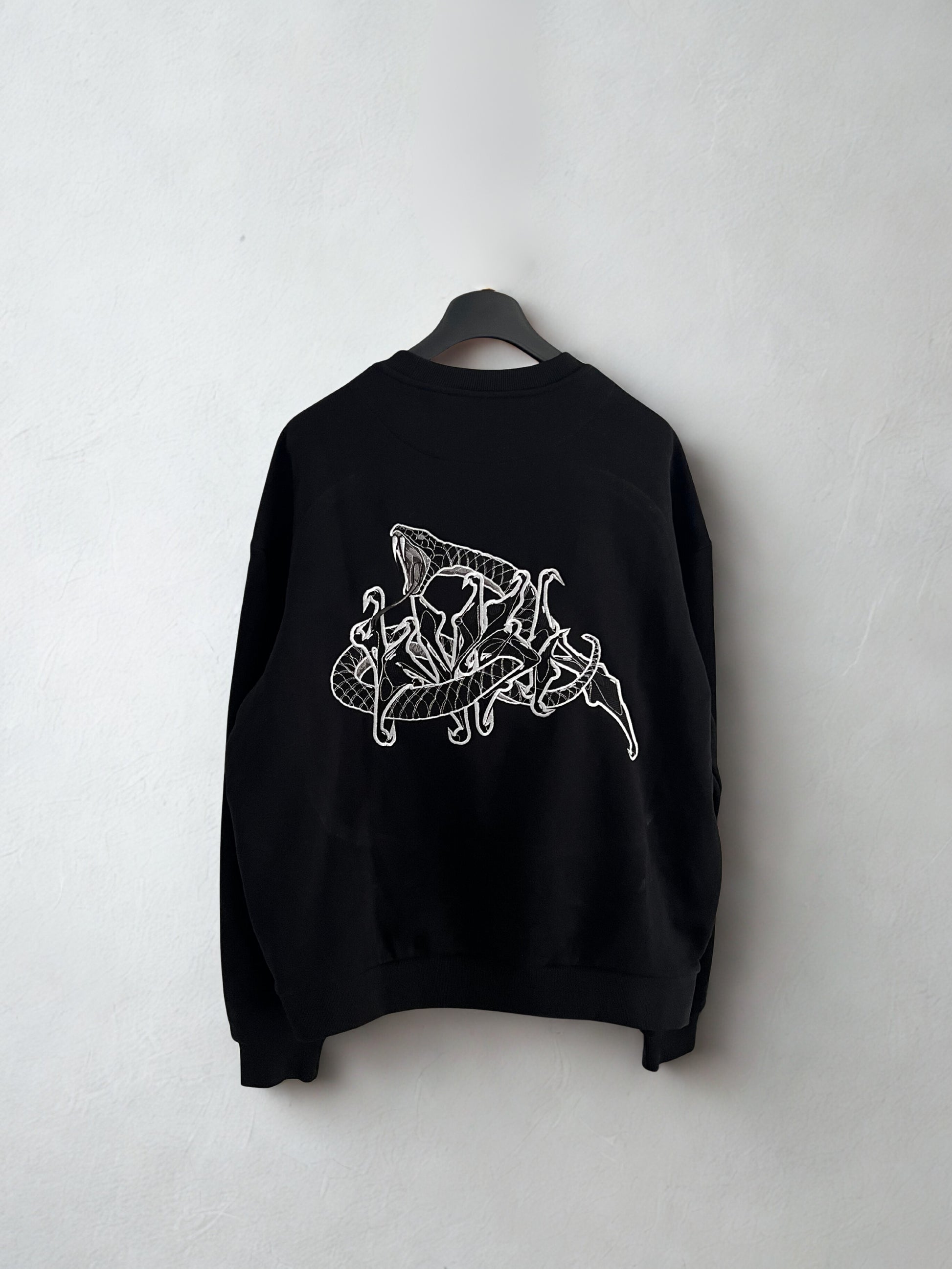 INVIDIA - CREWNECK
